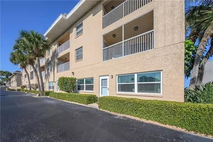BELLEAIR BEACH FL Home