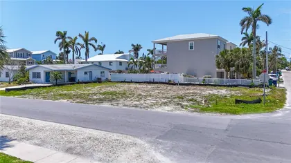 HOLMES BEACH FL Property