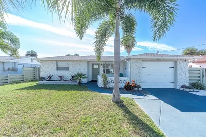 HUDSON FL Home