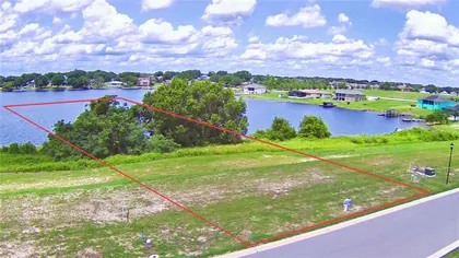 AUBURNDALE FL Property