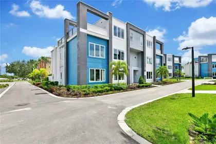 REUNION FL Home