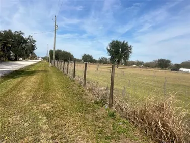 WAUCHULA FL Property