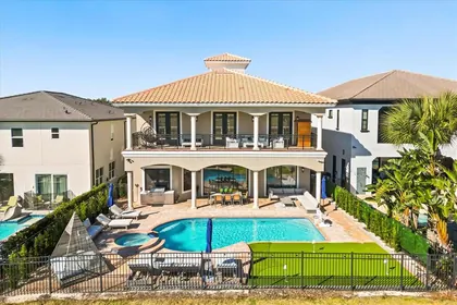 REUNION FL Home