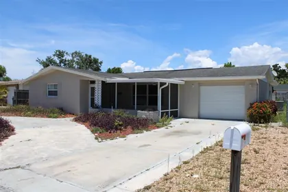 HOLIDAY FL Home