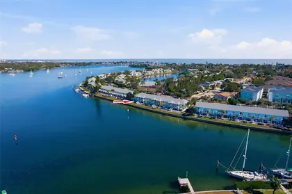 ST PETERSBURG FL Home