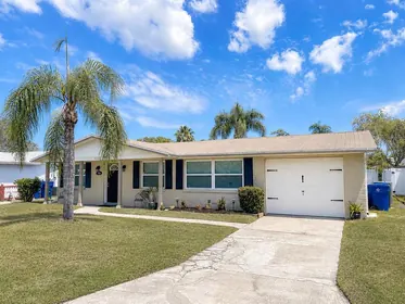 HOLIDAY FL Home