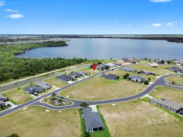 AUBURNDALE FL Property