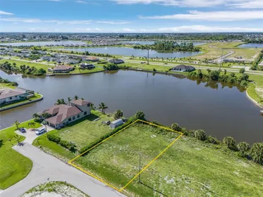 CAPE CORAL FL Property