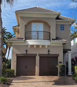 REUNION FL Home