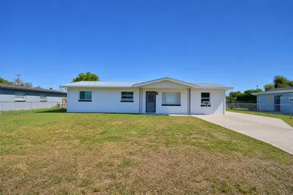 LAKE ALFRED FL Home