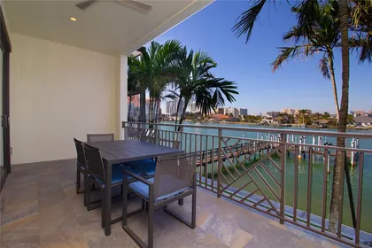 CLEARWATER BEACH FL Home