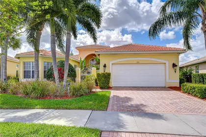 WIMAUMA FL Home
