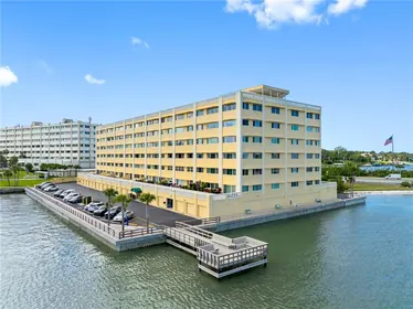 BELLEAIR BLUFFS FL Home