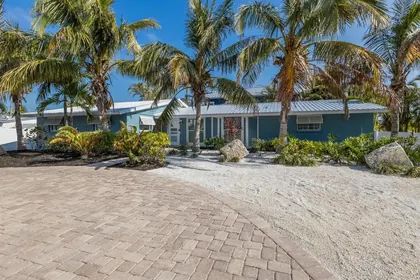 HOLMES BEACH FL Home