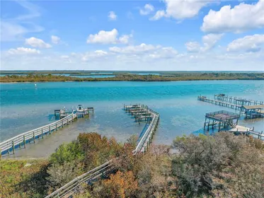 OAK HILL FL Home