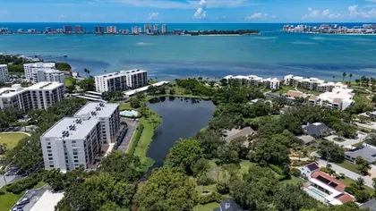 BELLEAIR FL Home