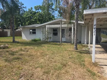 HOLIDAY FL Home