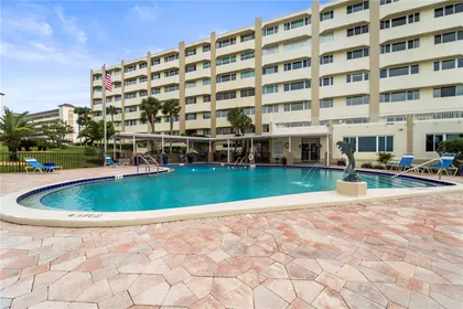 BELLEAIR BLUFFS FL Home