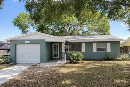 KENNETH CITY FL Home