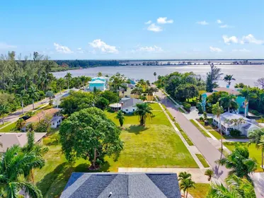 BRADENTON FL Property