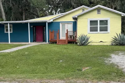 LAKE PANASOFFKEE FL Home