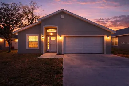 AUBURNDALE FL Home