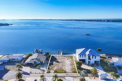 ENGLEWOOD FL Property