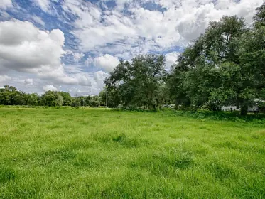 BUSHNELL FL Property