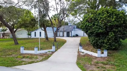 WEEKI WACHEE FL Home