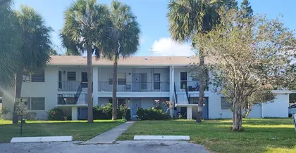 BELLEAIR BLUFFS FL Home