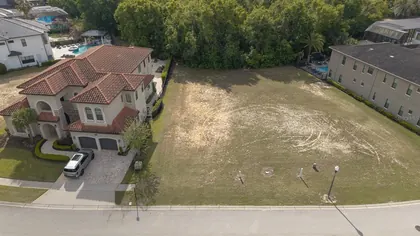 REUNION FL Property