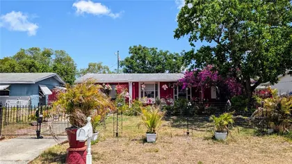 HOLIDAY FL Home