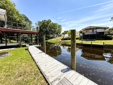 SATSUMA FL Home