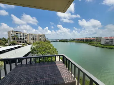 SOUTH PASADENA FL Home