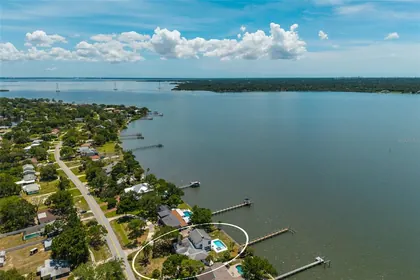OLDSMAR FL Home