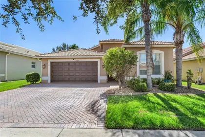 WIMAUMA FL Home