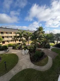 BELLEAIR BLUFFS FL Home