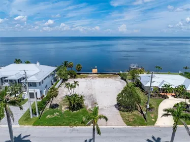 HOLMES BEACH FL Property
