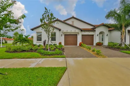 WIMAUMA FL Home