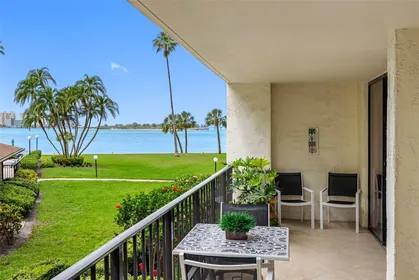 BELLEAIR FL Home