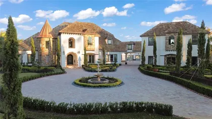 THONOTOSASSA FL Home