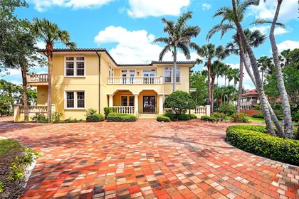 BELLEAIR BEACH FL Home
