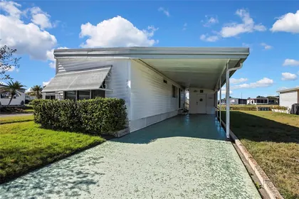 HOLIDAY FL Home