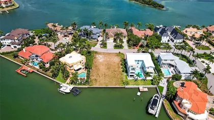 TIERRA VERDE FL Property