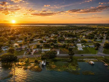 AUBURNDALE FL Home