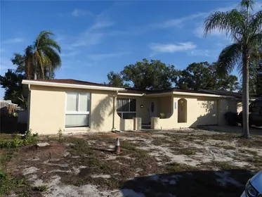 HOLIDAY FL Home