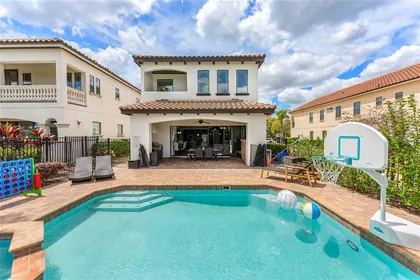 REUNION FL Home
