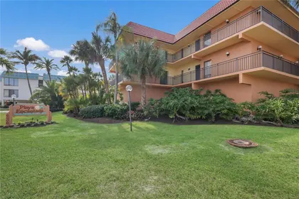 HOLMES BEACH FL Home