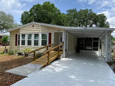 LADY LAKE FL Home