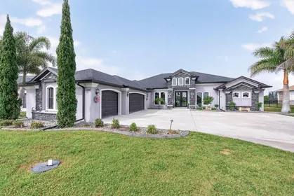 WIMAUMA FL Home